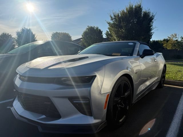 Used 2017 Chevrolet Camaro SS RWD image 3