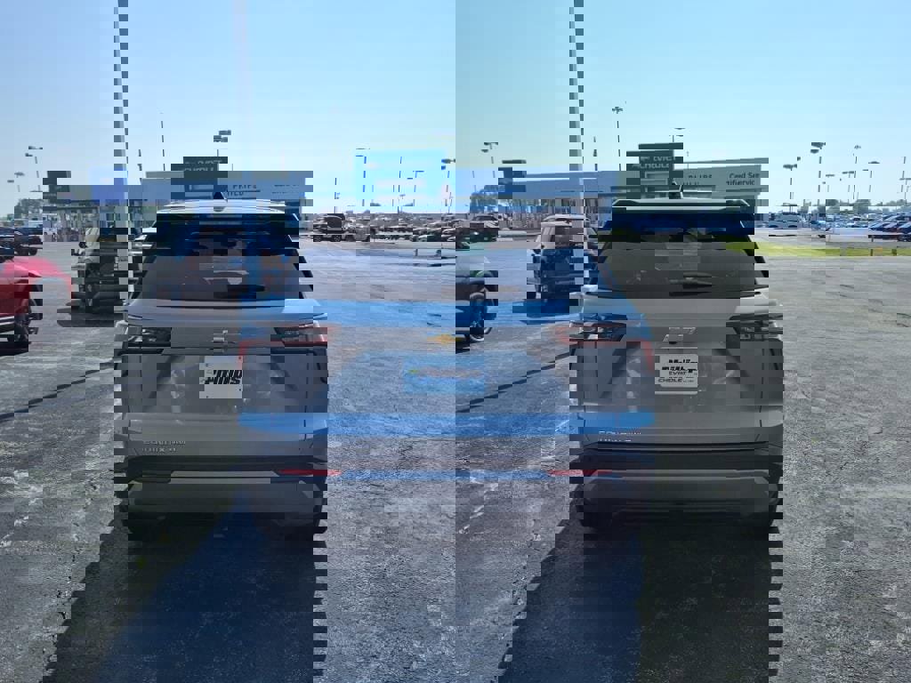 New 2026 Chevrolet Equinox LT image 5