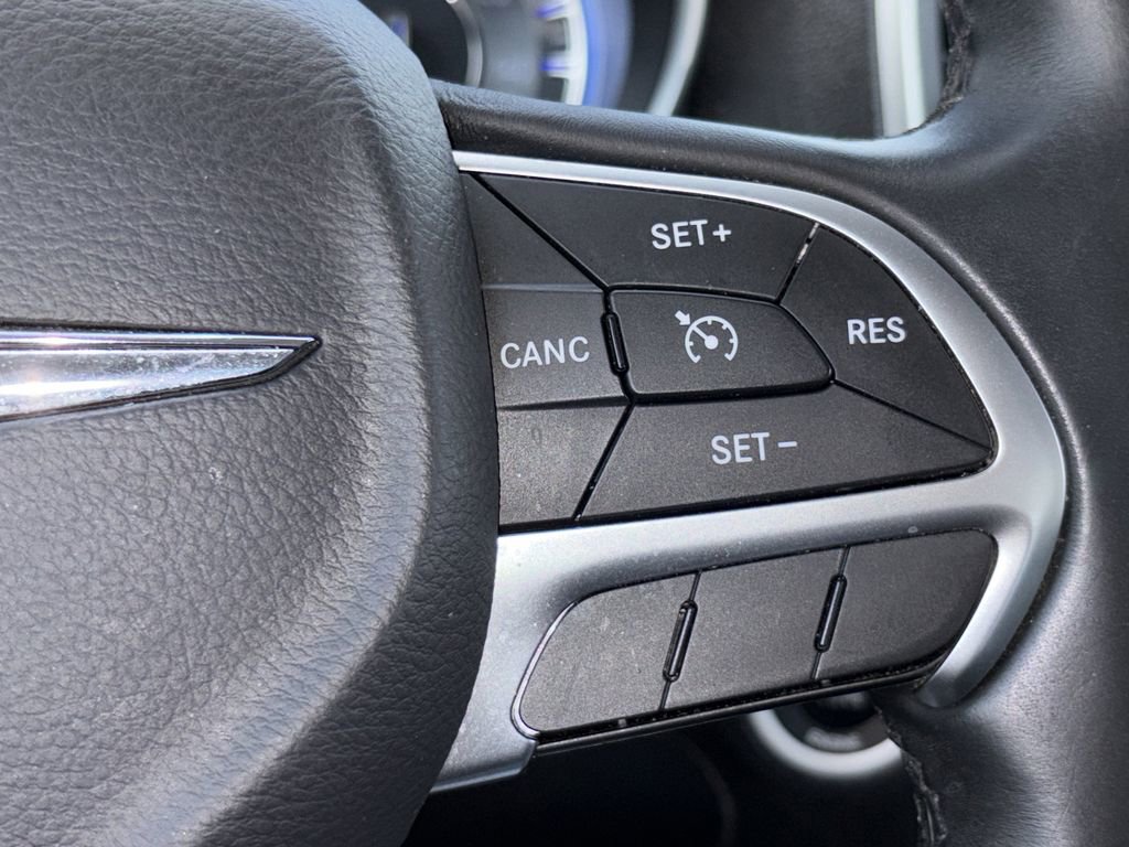 Used 2016 Chrysler 300 Limited w/ Driver Convenience Group RWD image 23