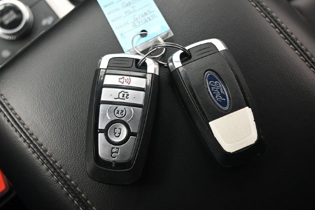 Certified 2023 Ford Explorer XLT w/ Equipment Group 202A AWD/4WD image 15