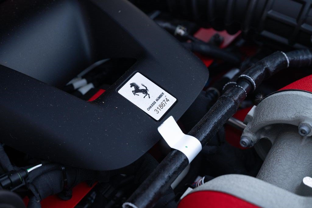Used 2025 Ferrari Purosangue AWD/4WD image 13