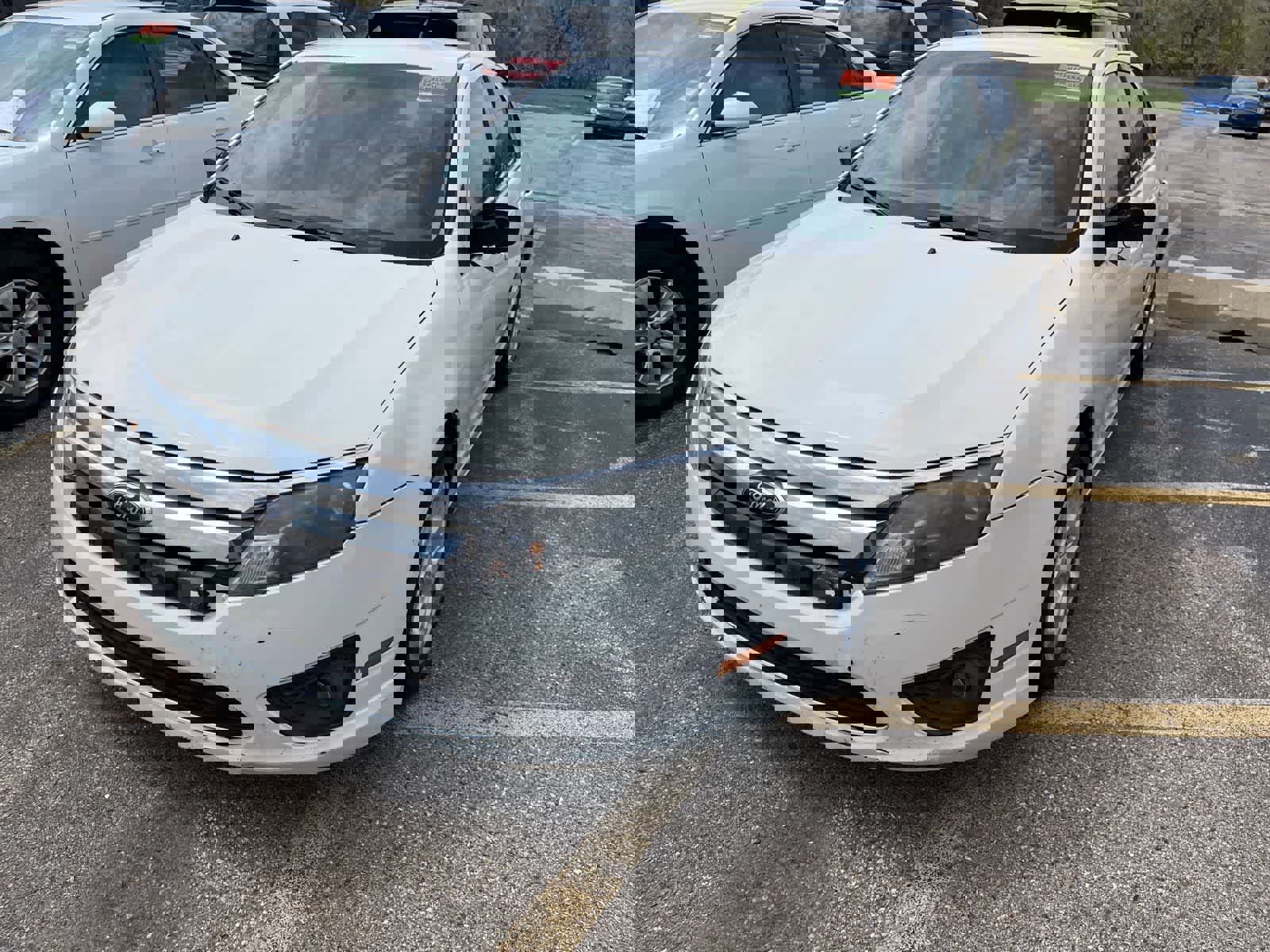 Used 2011 Ford Fusion SE FWD image 3