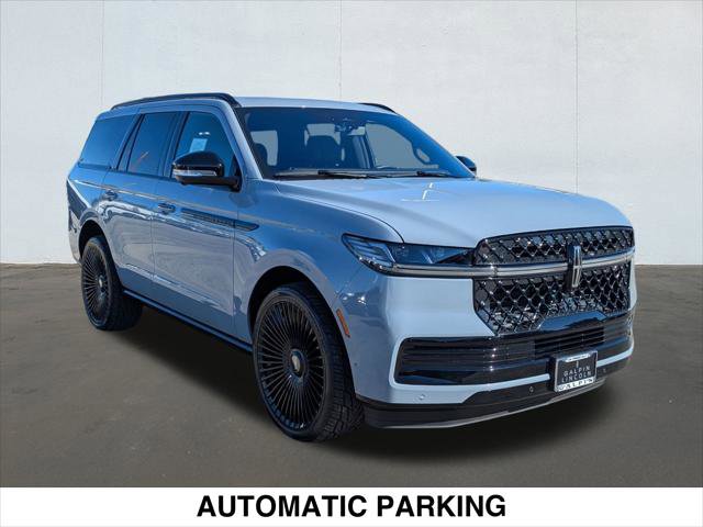 Used 2025 Lincoln Navigator Reserve w/ Jet Appearance Package image 7