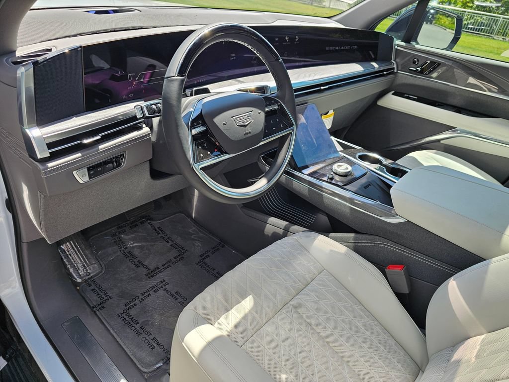 New 2026 Cadillac Escalade IQL Luxury AWD/4WD image 22