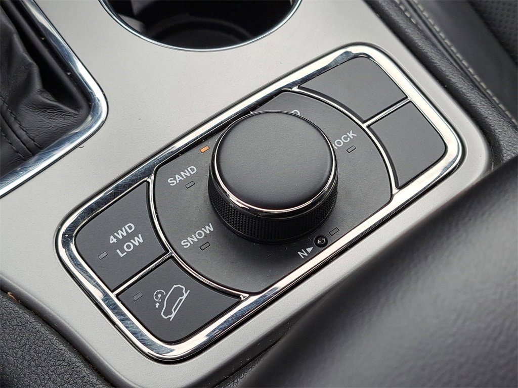 Used 2021 Jeep Grand Cherokee Limited w/ Quick Order Package 2GK 80th image 12