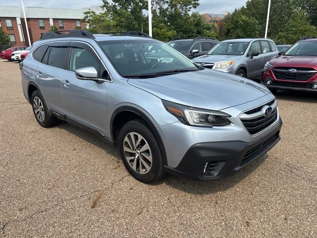 Used 2022 Subaru Outback Premium AWD/4WD image 2