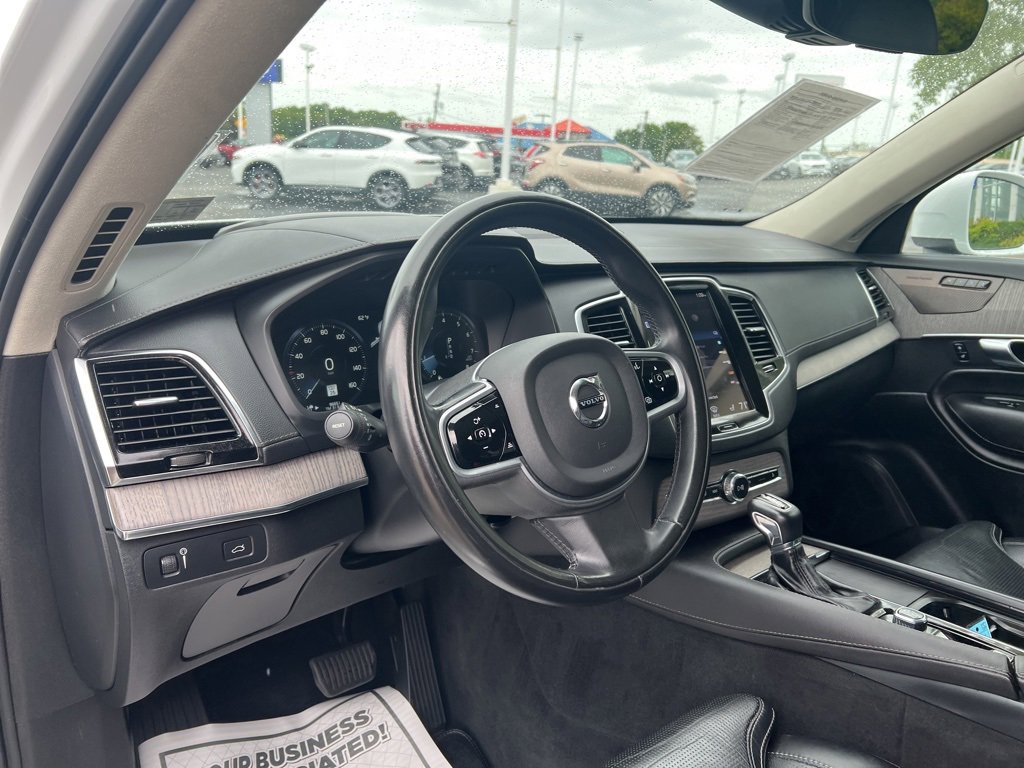 Used 2022 Volvo XC90 T6 Inscription w/ Lounge Package image 14