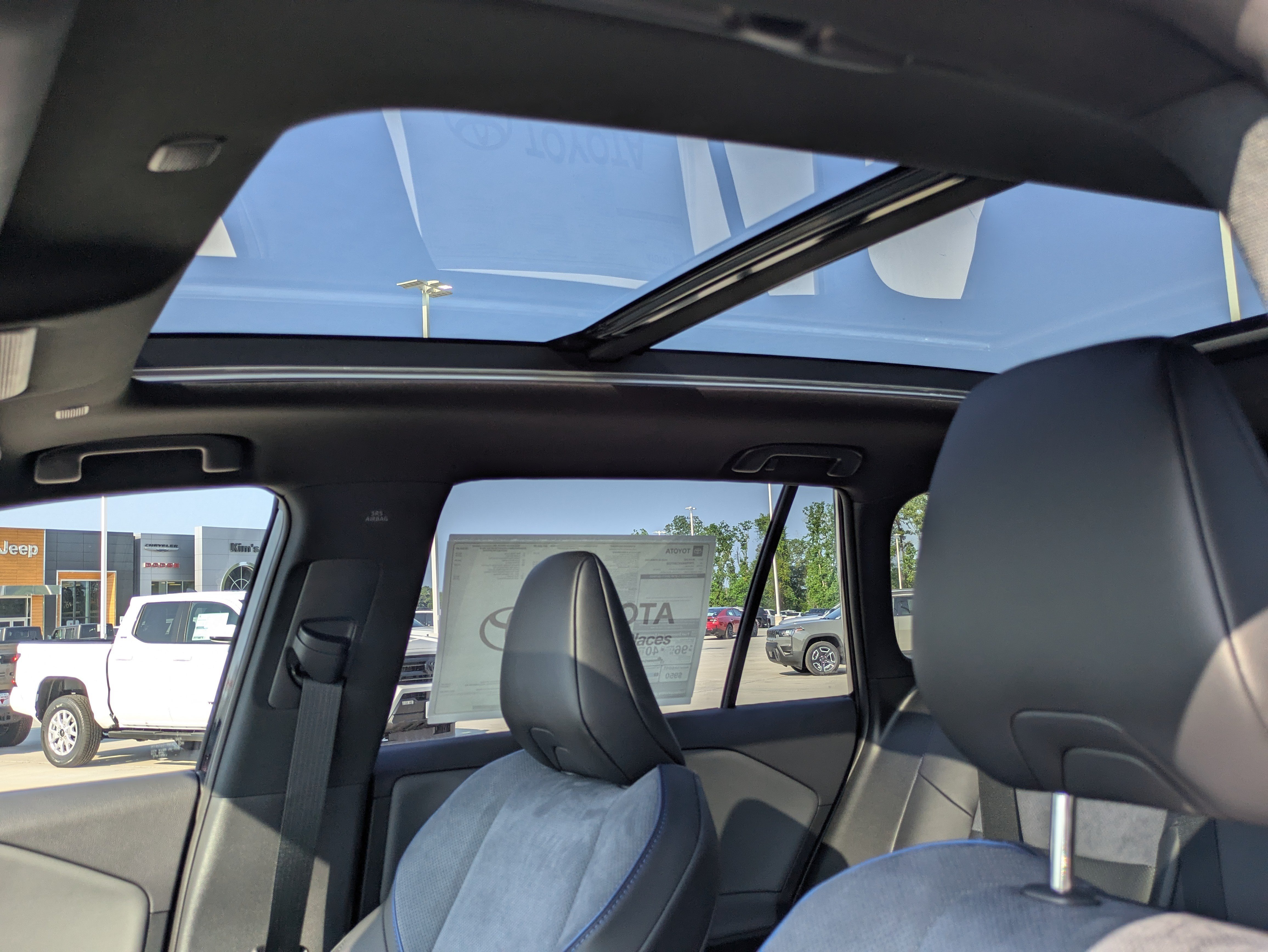 New 2026 Toyota RAV4 XSE AWD/4WD image 12