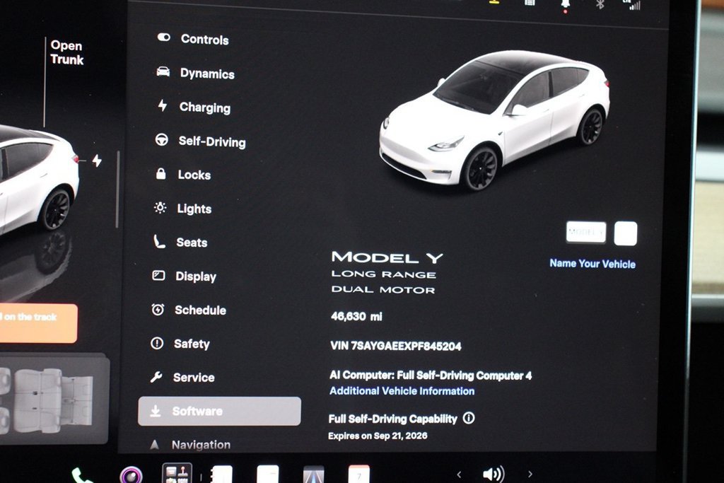 Used 2023 Tesla Model Y Long Range AWD/4WD image 24