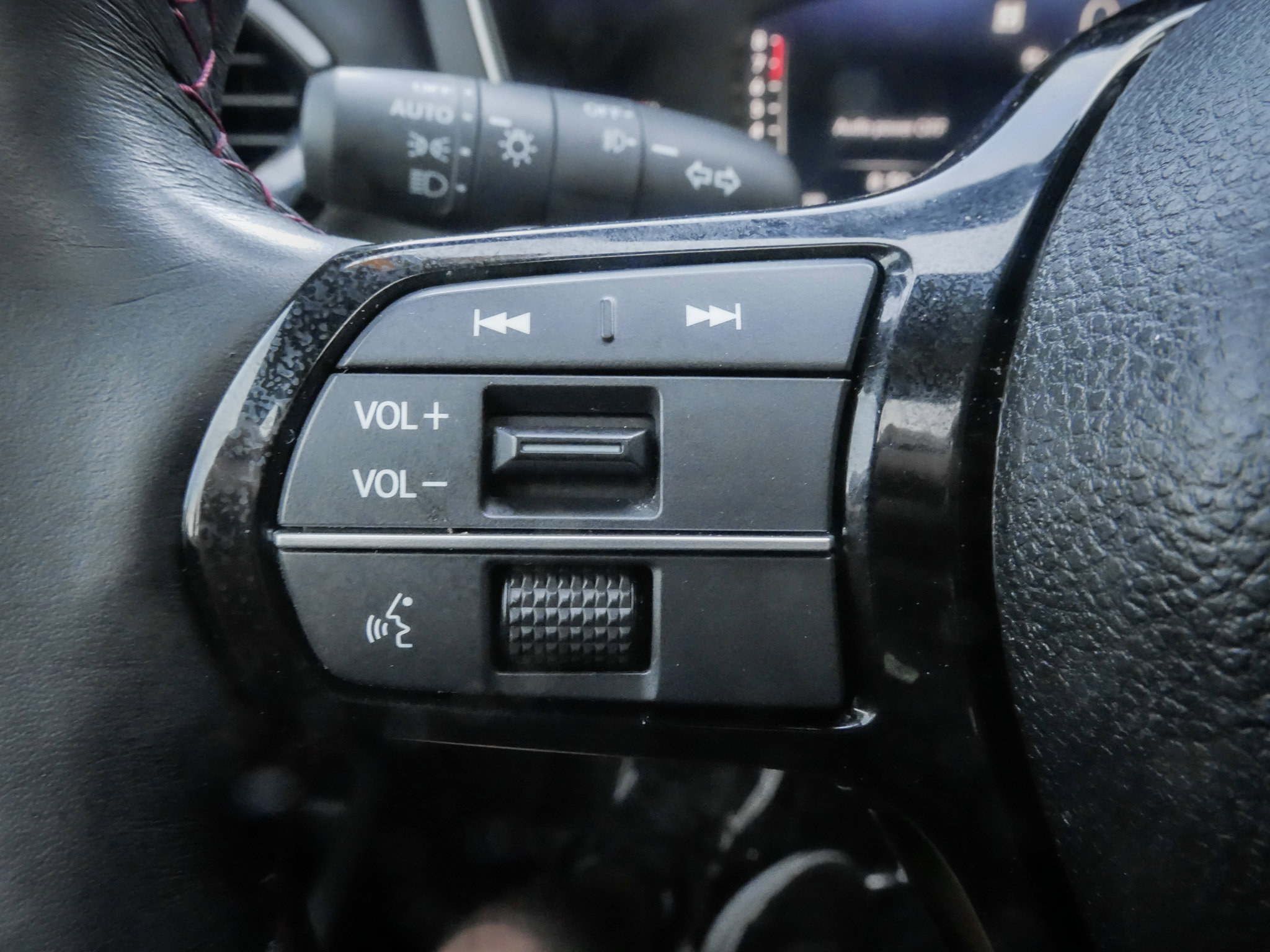 Certified 2025 Honda Pilot Black Edition image 19