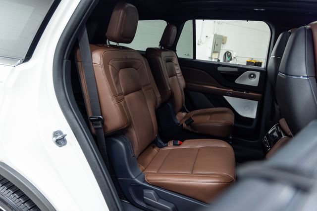 Used 2025 Lincoln Aviator Reserve w/ Equipment Group 201A image 24