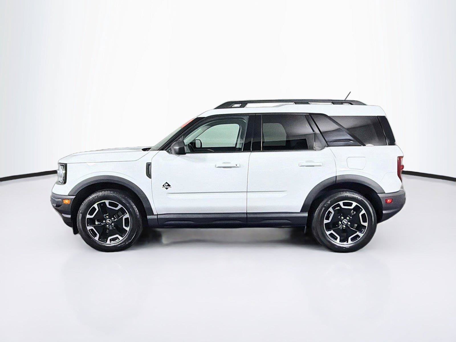 Used 2023 Ford Bronco Sport Outer Banks w/ Tech Package AWD/4WD image 8