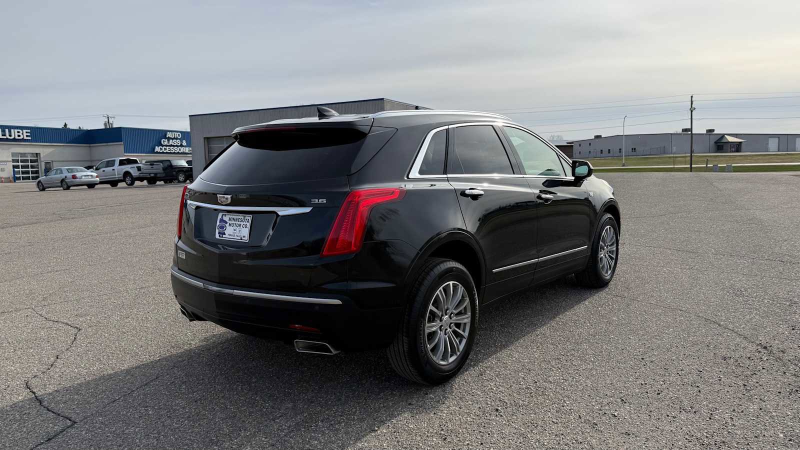 Used 2017 Cadillac XT5 Luxury FWD image 4