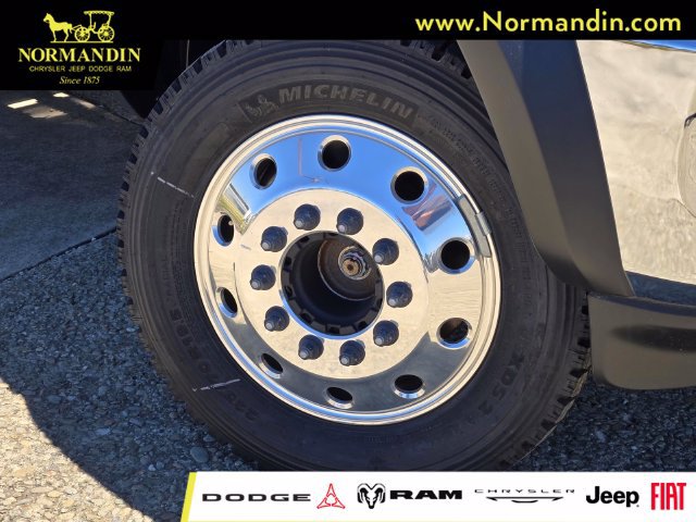 New 2025 RAM 5500 Tradesman w/ Safety Group AWD/4WD image 3