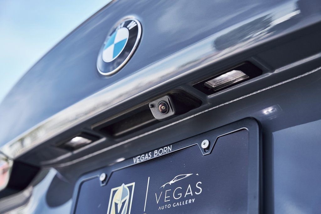 Used 2026 BMW M5 w/ Executive Package image 15