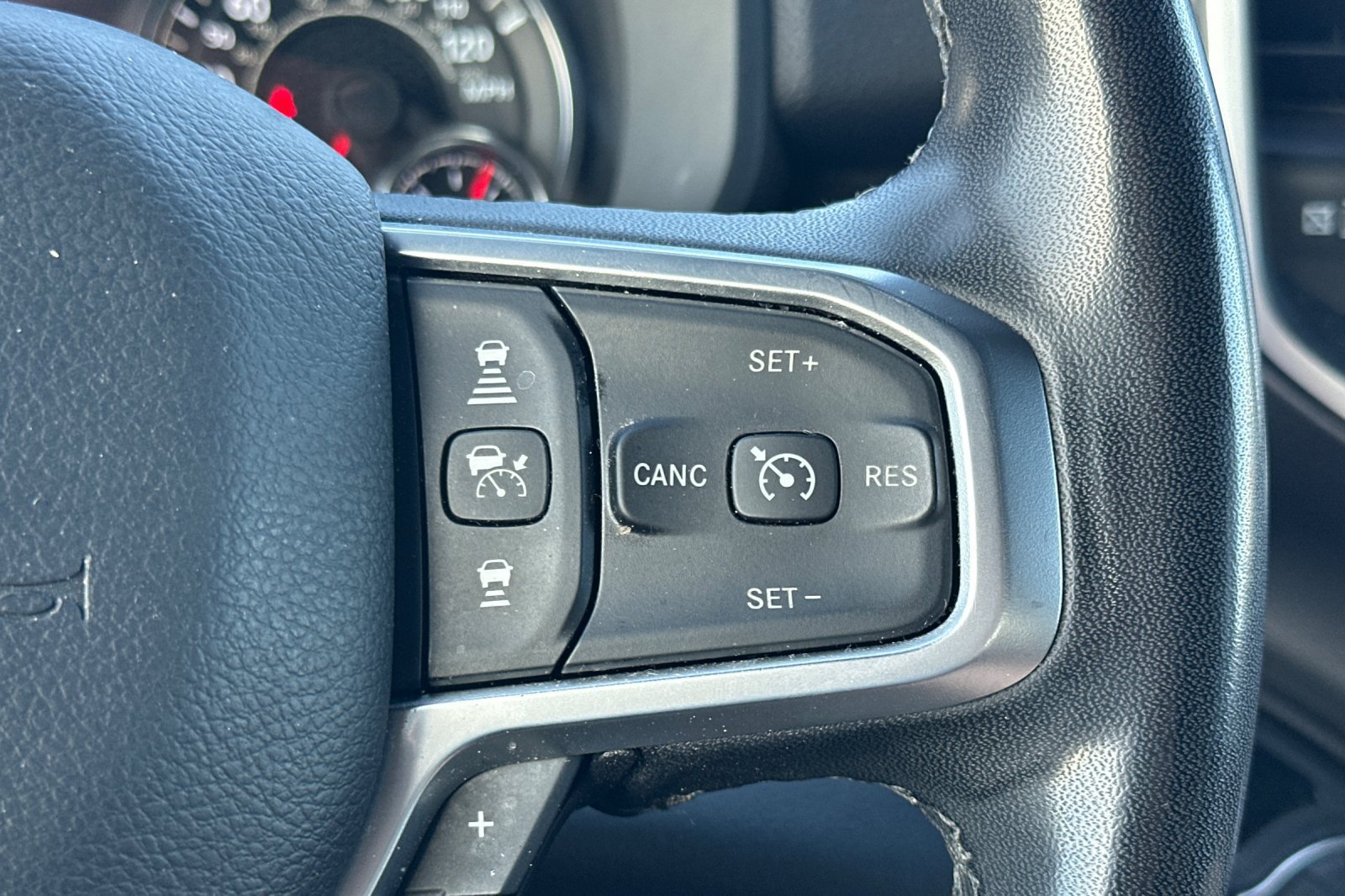 Used 2025 RAM 1500 Big Horn AWD/4WD image 36