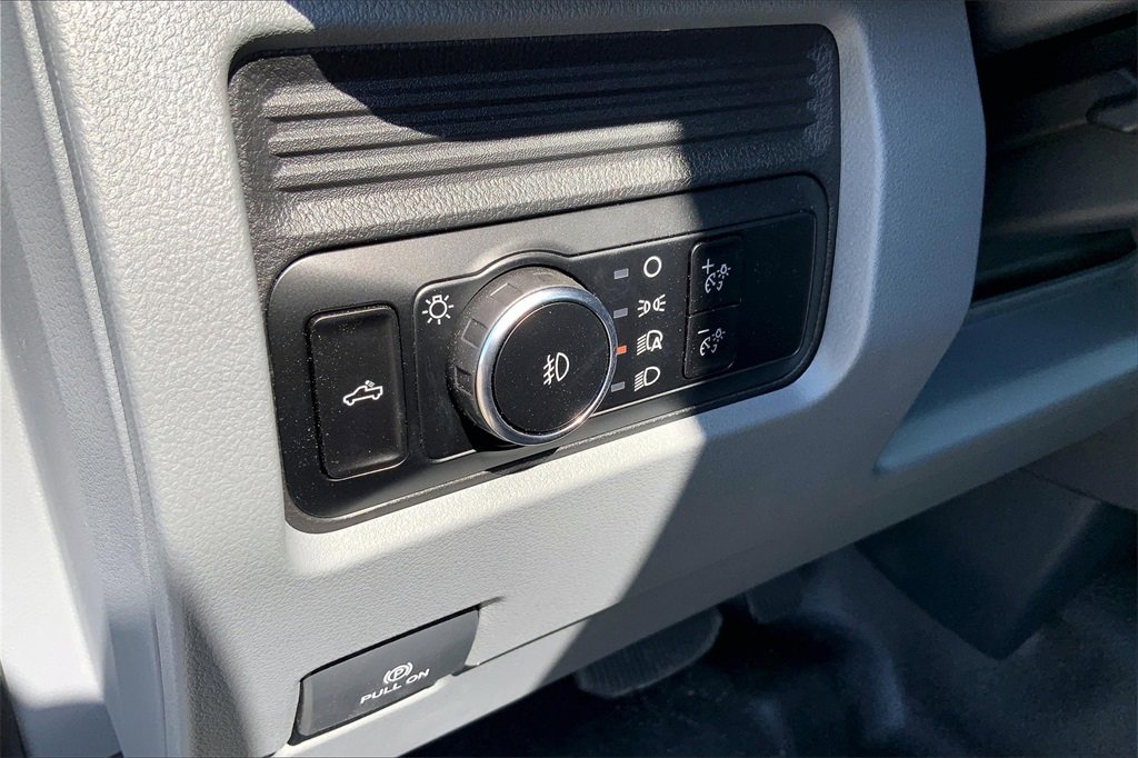 New 2023 Ford F350 XL w/ XL Chrome Package image 17