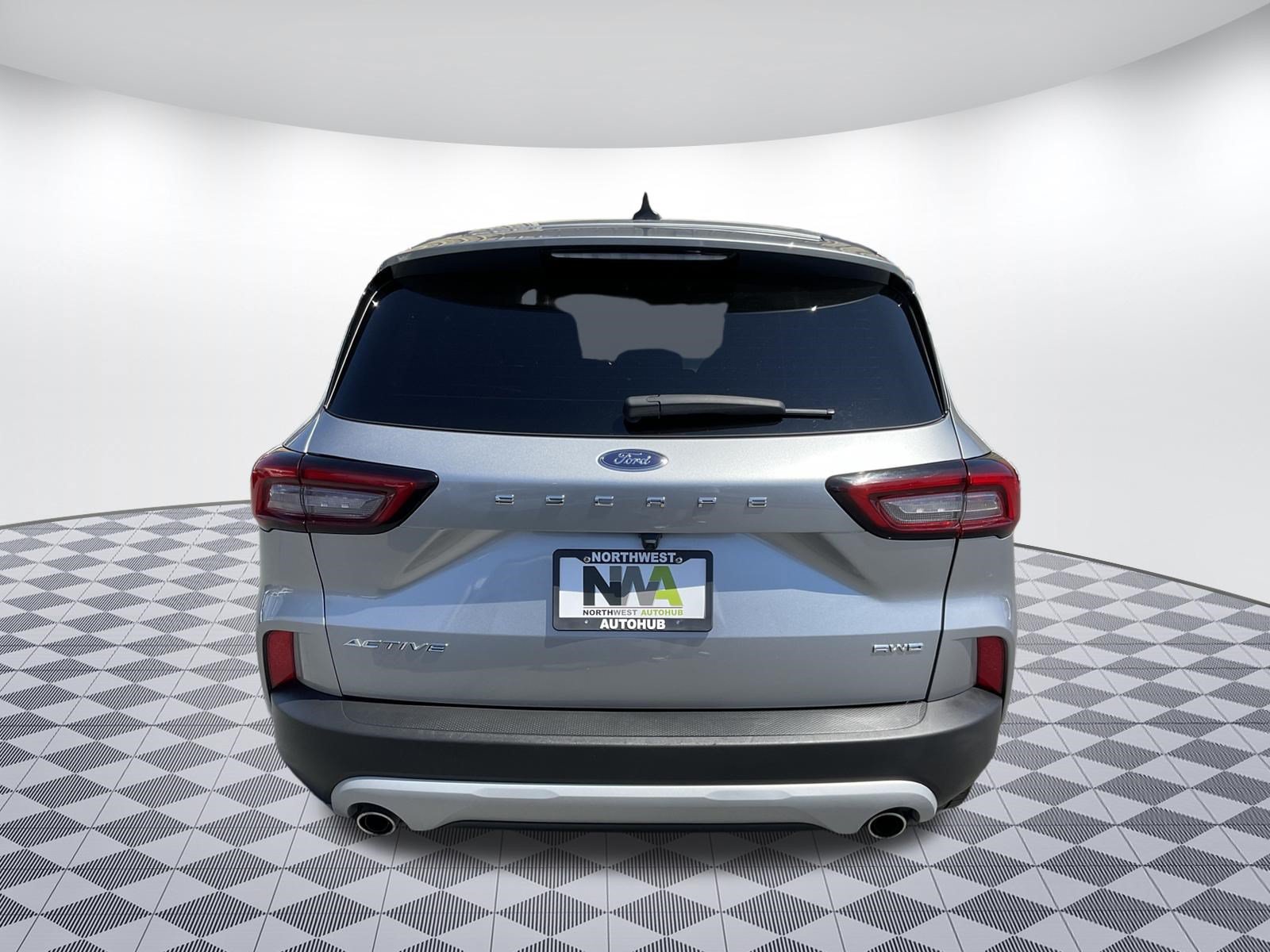 Used 2024 Ford Escape Active AWD/4WD image 4