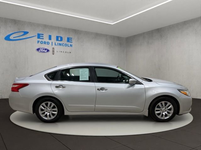 Used 2017 Nissan Altima 2.5 S w/ Power Driver Seat Package image 7