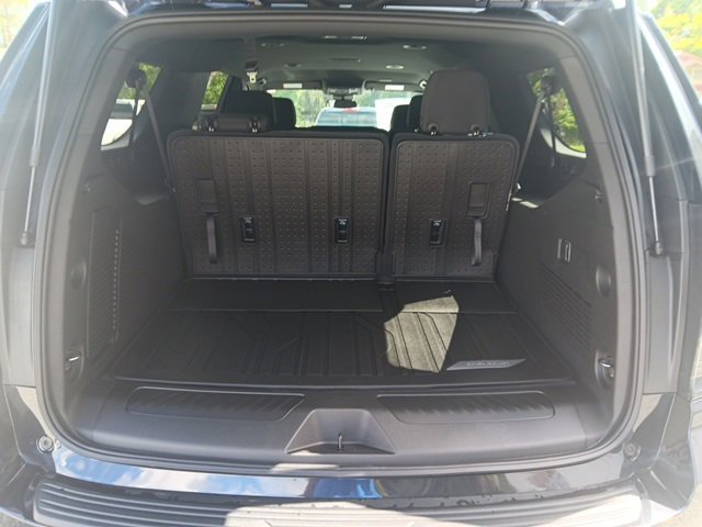 New 2025 Chevrolet Suburban LS image 15