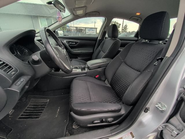 Used 2018 Nissan Altima 2.5 SV FWD image 18