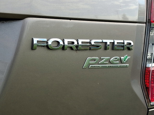 Used 2015 Subaru Forester 2.5i Premium w/ Popular Package #1 AWD/4WD image 10