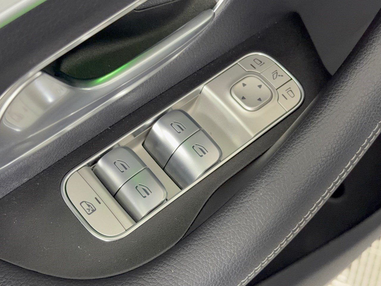 Used 2026 Mercedes-Benz GLS 450 4MATIC image 15