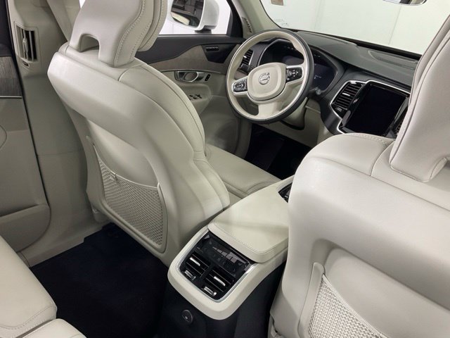 Certified 2024 Volvo XC90 T8 Ultimate AWD/4WD image 31
