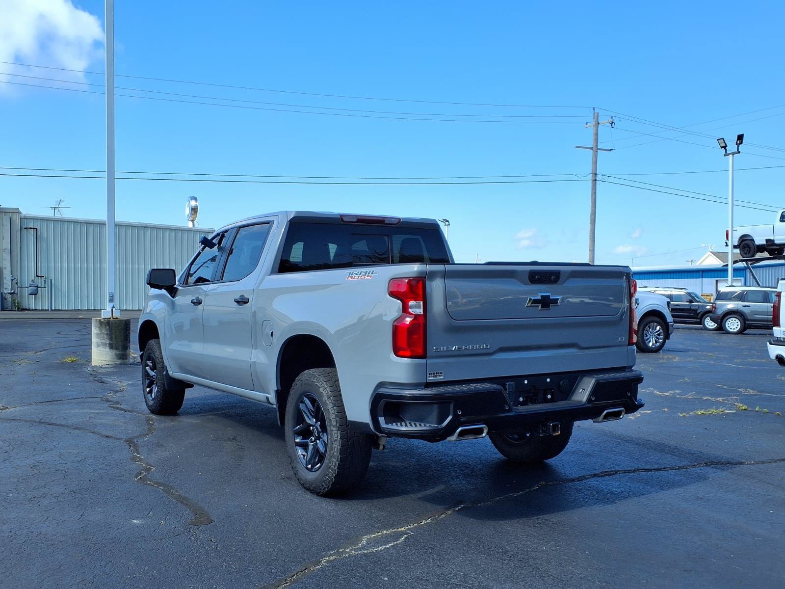 Used 2024 Chevrolet Silverado 1500 LT Trail Boss w/ LT Trail Boss Premium Package AWD/4WD image 15