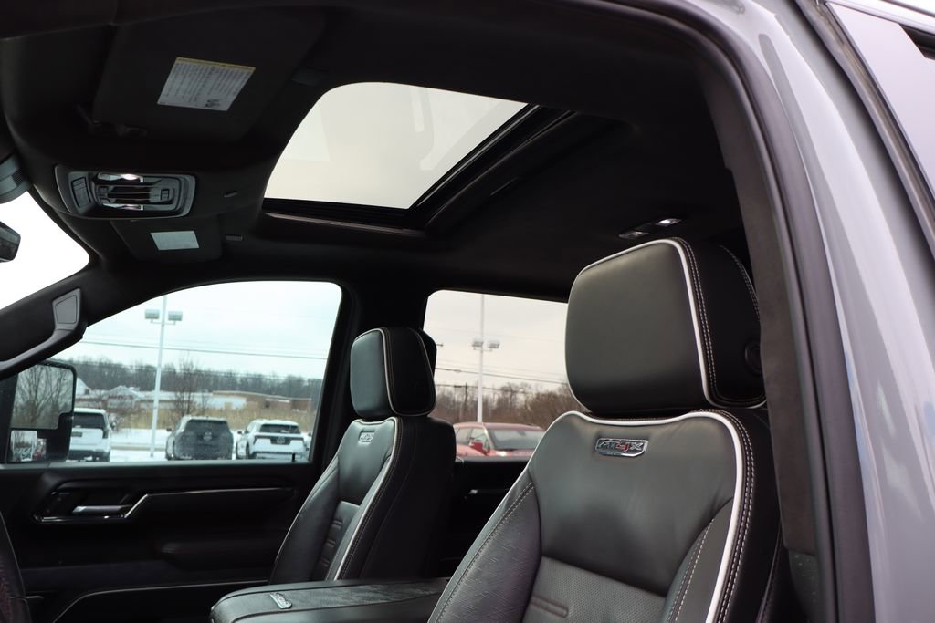 Used 2024 GMC Sierra 2500 AT4X image 36