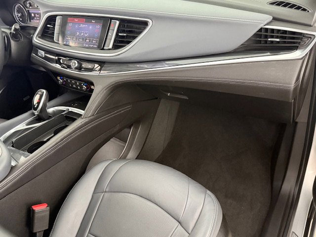 Used 2020 Buick Enclave Essence w/ Sound and Sites Package image 19