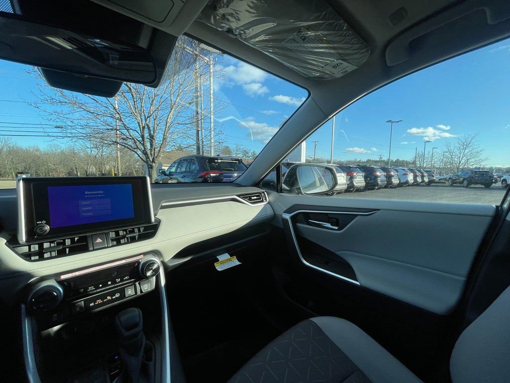 New 2025 Toyota RAV4 XLE w/ Convenience Package image 10