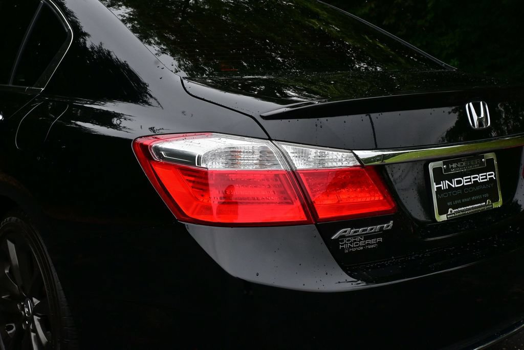 Used 2015 Honda Accord Sport image 31