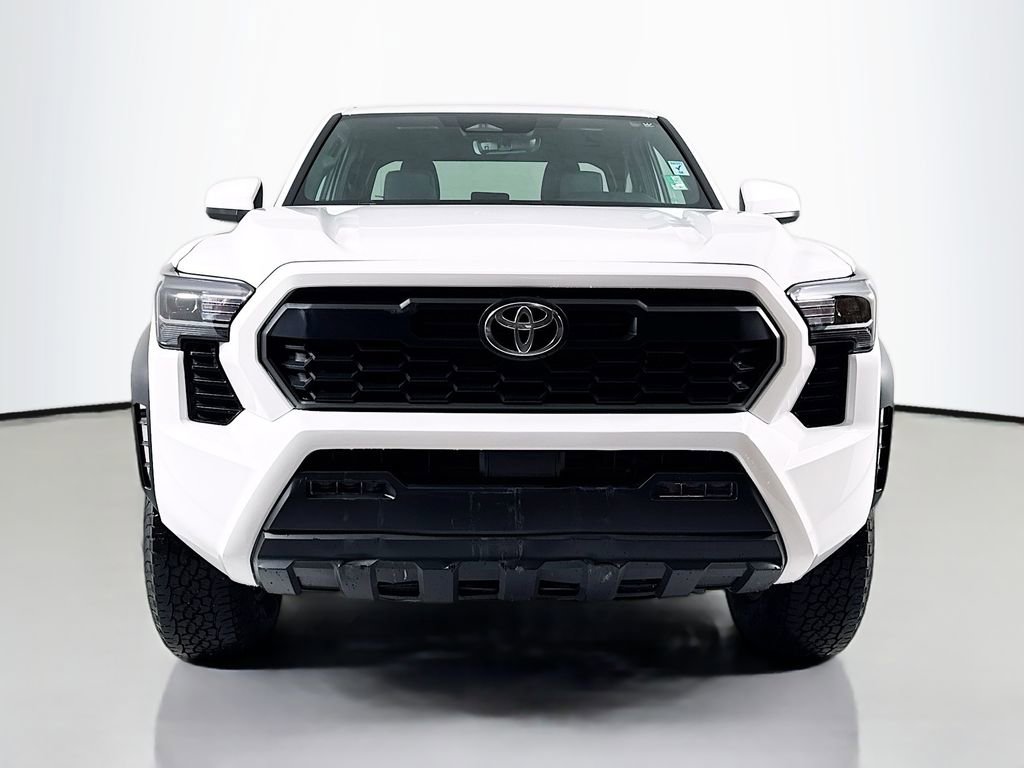 Used 2025 Toyota Tacoma TRD Off-Road image 2