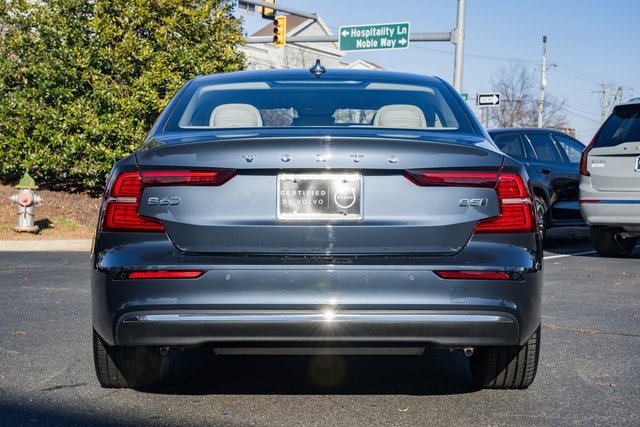 Certified 2023 Volvo S60 B5 Ultimate w/ Climate Package image 5