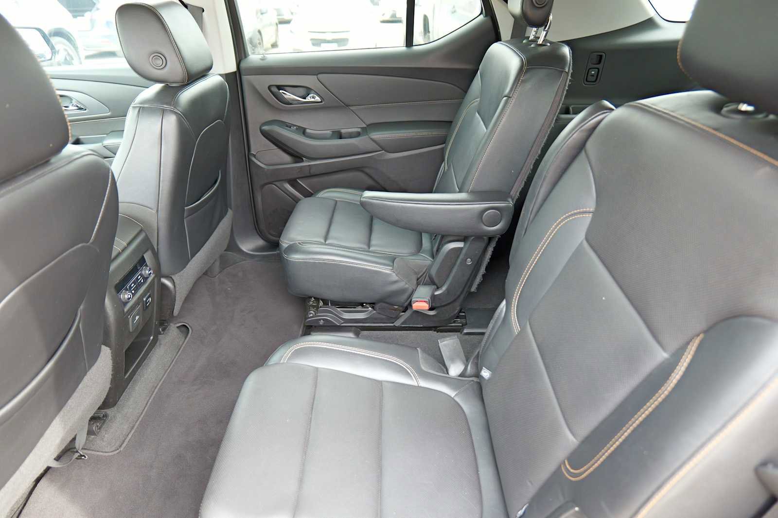 Used 2018 Chevrolet Traverse Premier w/ Driver Confidence II Package image 24