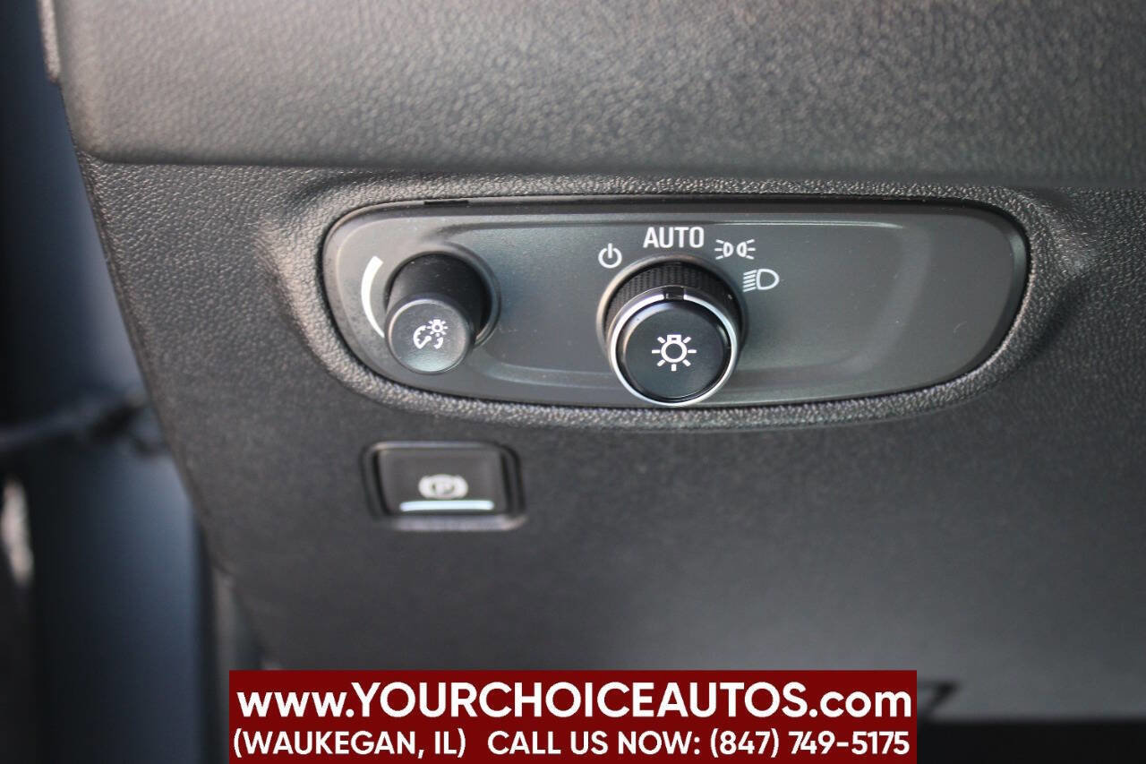 Used 2018 GMC Terrain SLE w/ Driver Convenience Package image 29