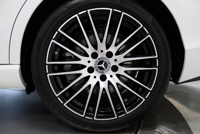 Used 2024 Mercedes-Benz C 300 4MATIC Sedan image 34