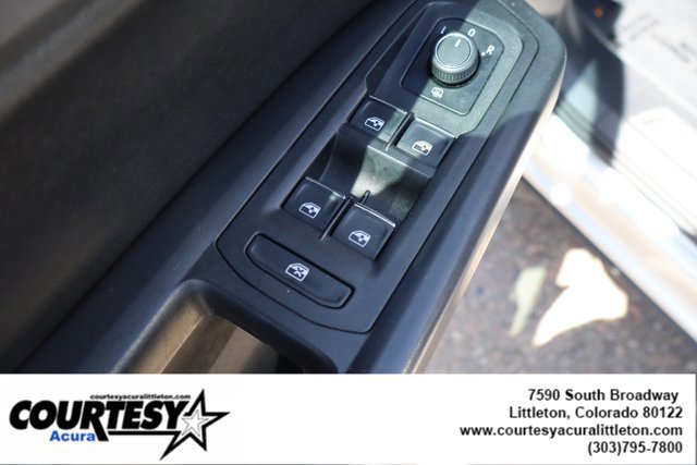 Used 2018 Volkswagen Atlas SEL AWD/4WD image 22