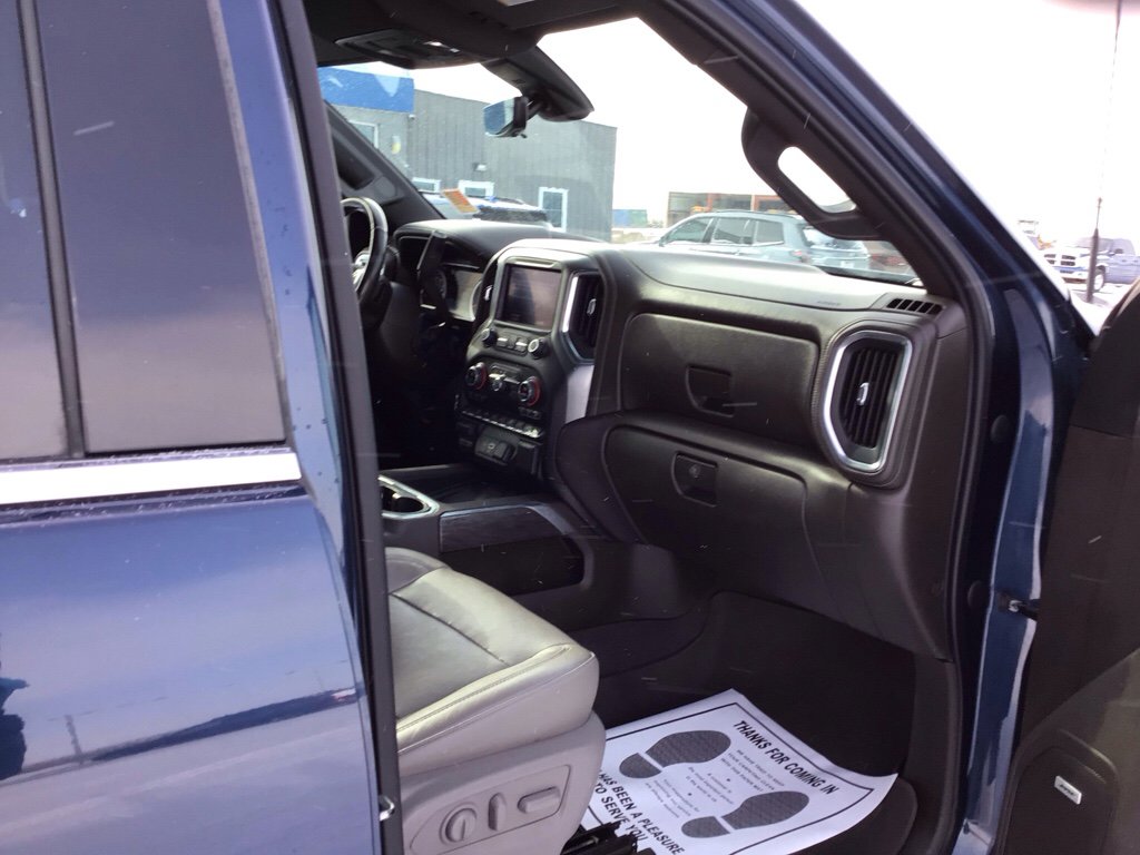 Used 2020 Chevrolet Silverado 2500 LTZ w/ LTZ Premium Package image 17