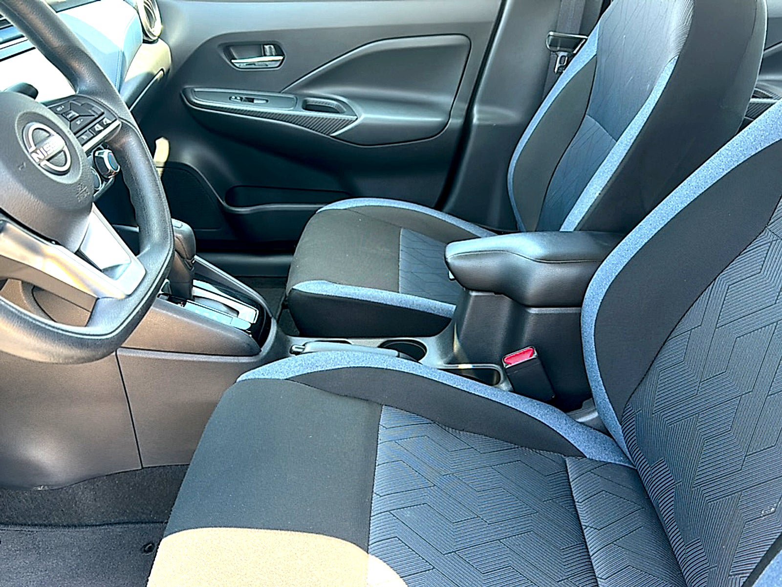 Certified 2025 Nissan Versa SV w/ Trunk Package FWD image 6