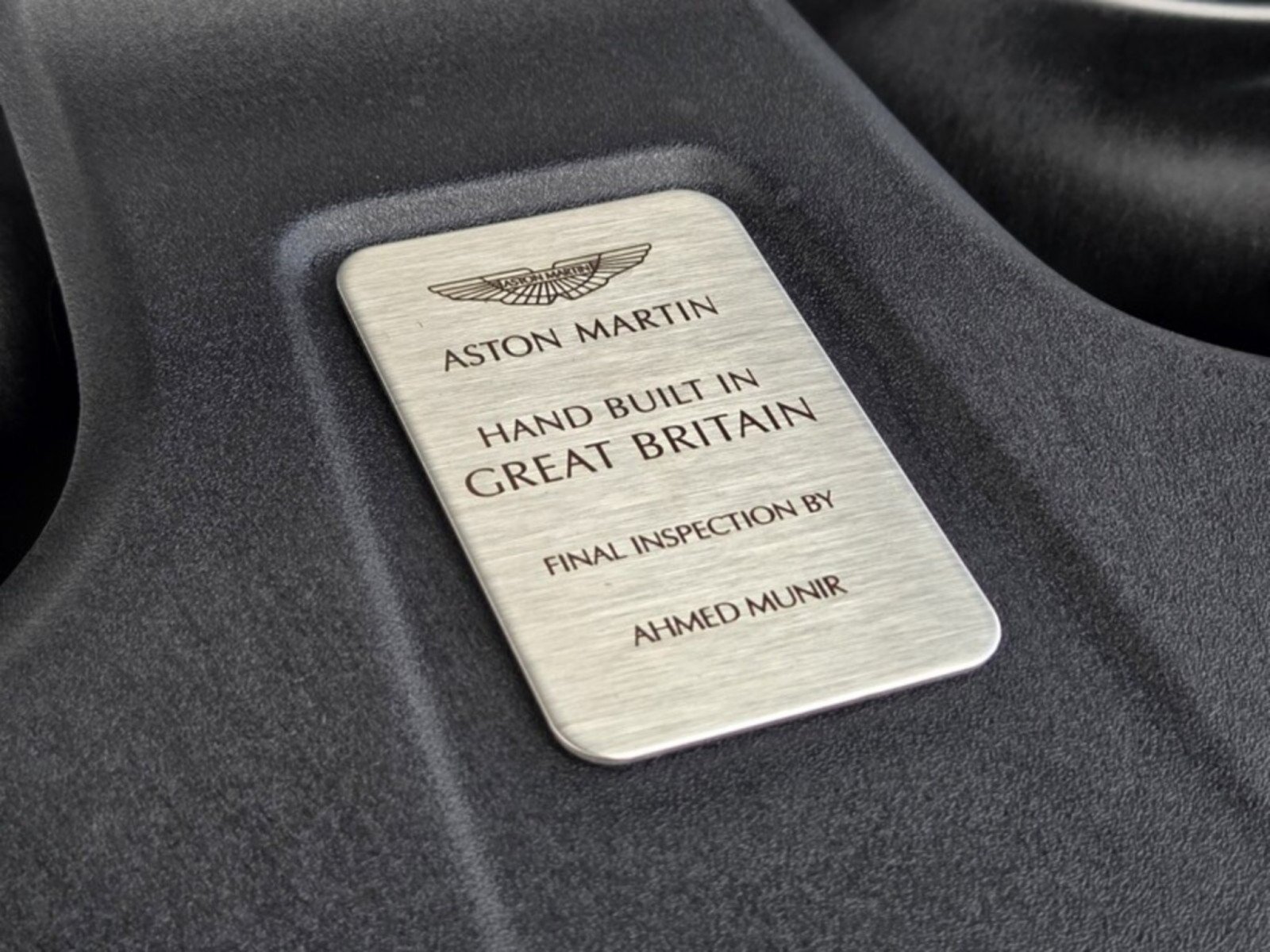 Used 2023 Aston Martin V8 Vantage Roadster RWD image 21