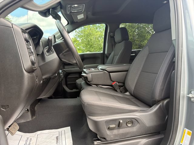 Used 2026 Chevrolet Silverado 1500 Custom w/ Turbomax Blackout Package AWD/4WD image 10