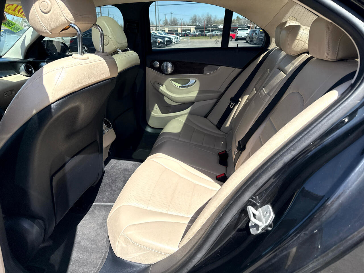 Used 2015 Mercedes-Benz C 300 4MATIC Sedan image 12