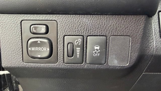 Used 2014 Toyota RAV4 XLE AWD/4WD image 10