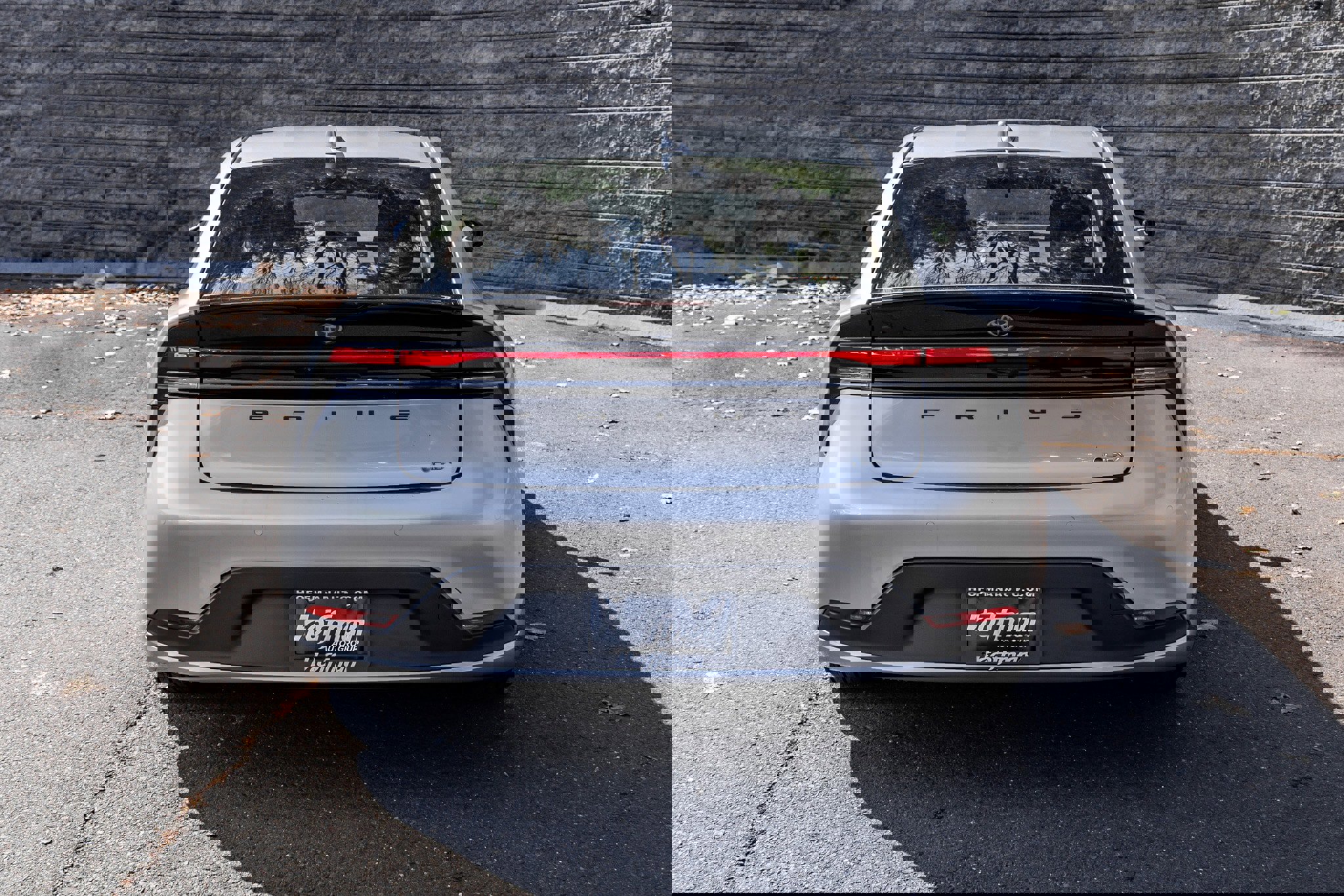 Used 2025 Toyota Prius LE image 8