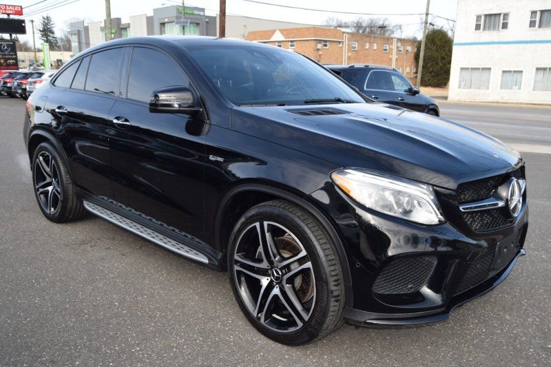 Used 2019 Mercedes-Benz GLE 43 AMG 4MATIC w/ Premium 3 Package image 11
