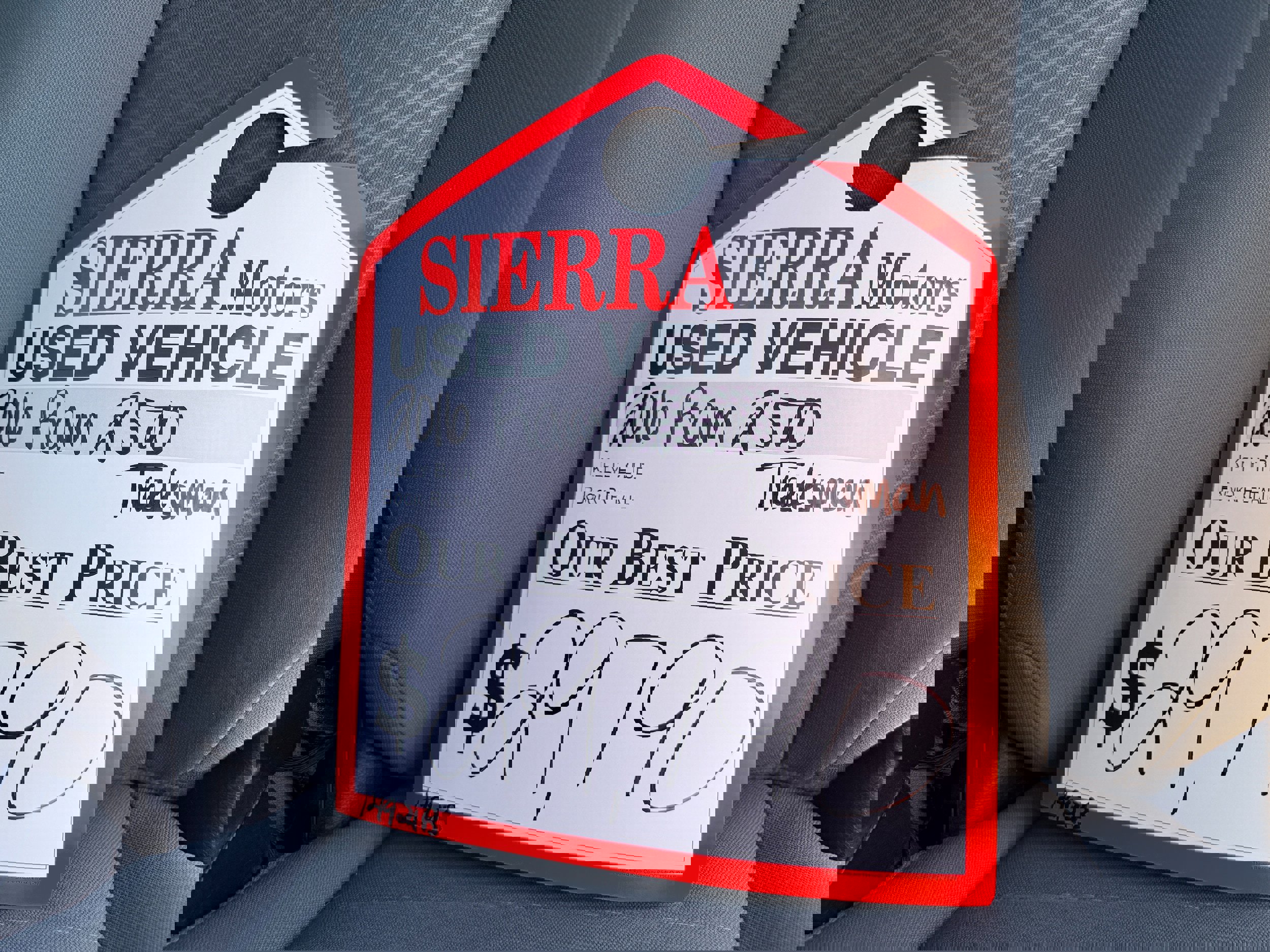 Used 2016 RAM 2500 Tradesman w/ Chrome Appearance Group image 9