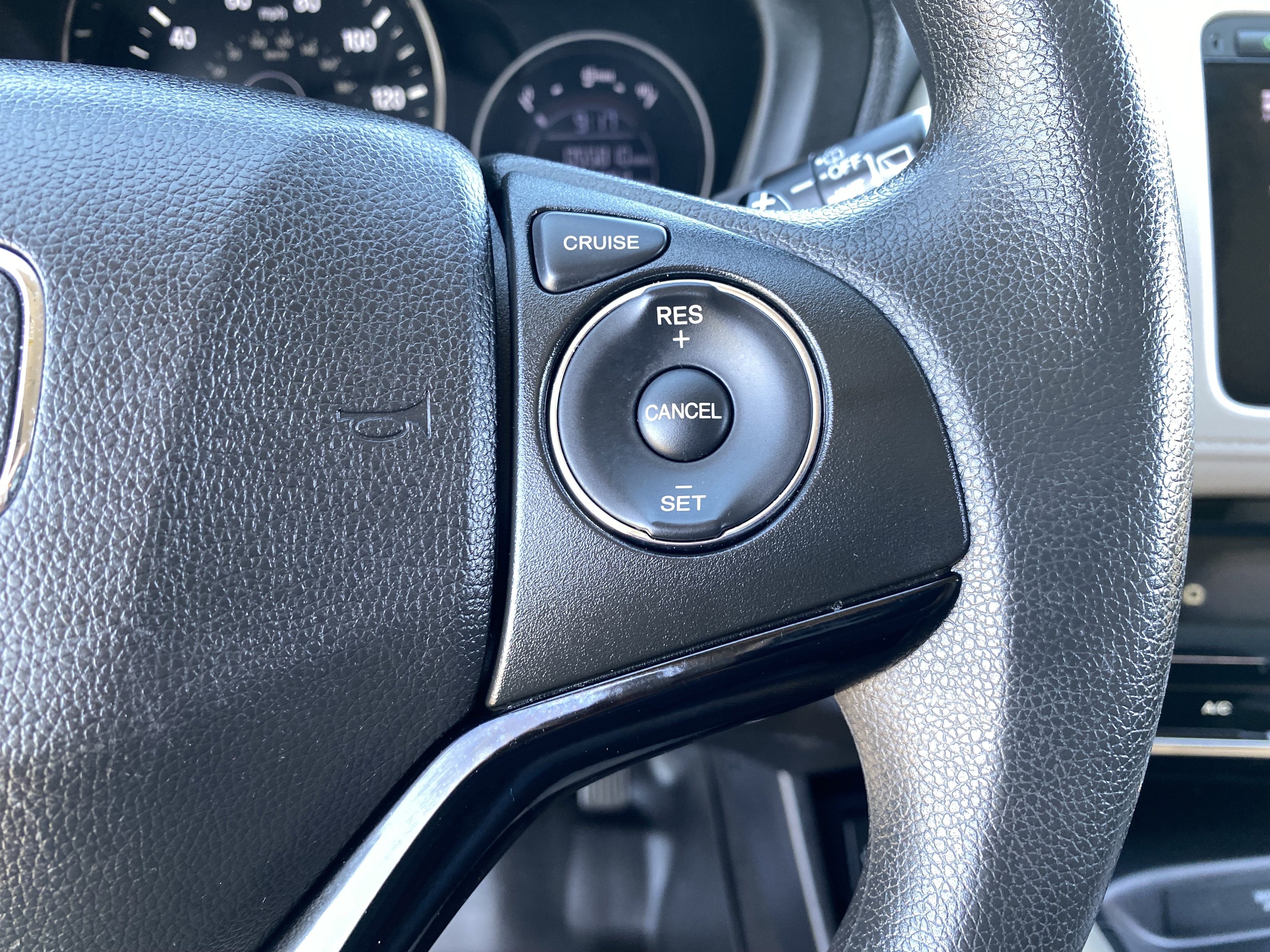 Used 2018 Honda HR-V EX image 30