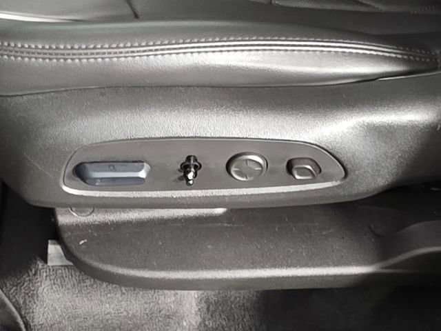 Used 2024 Buick Enclave Avenir w/ Avenir Technology Package image 35